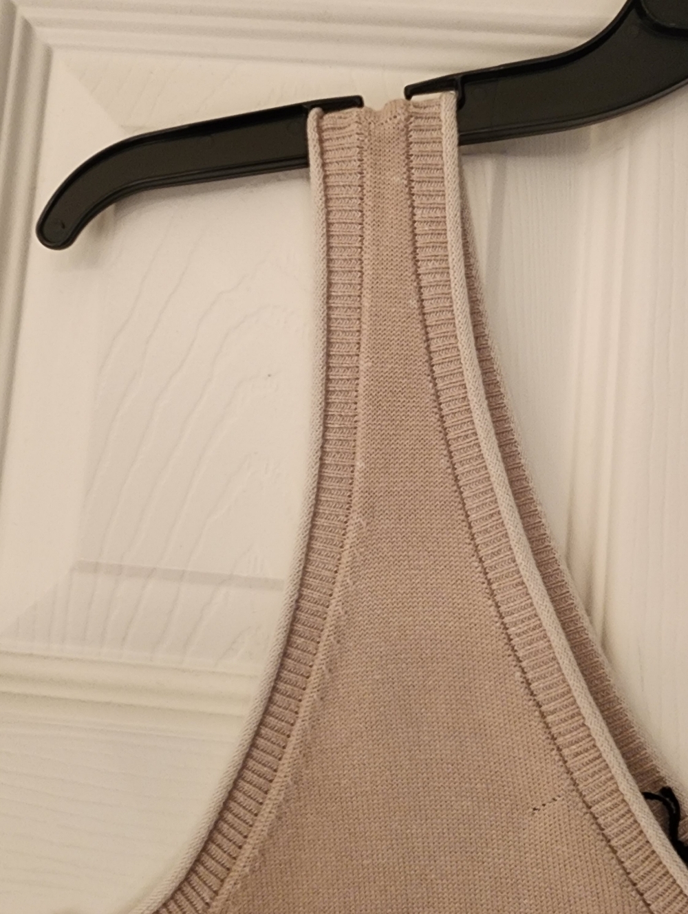 Bobi BLACK Vneck Tank Sweater In Taupe Size Small - Picture 6 of 11